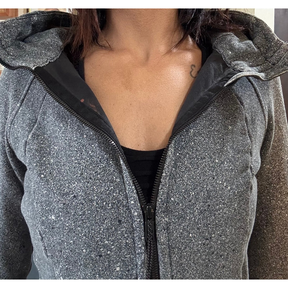 Lululemon Scuba Full-Zip Hoodie - Picture 4 of 9